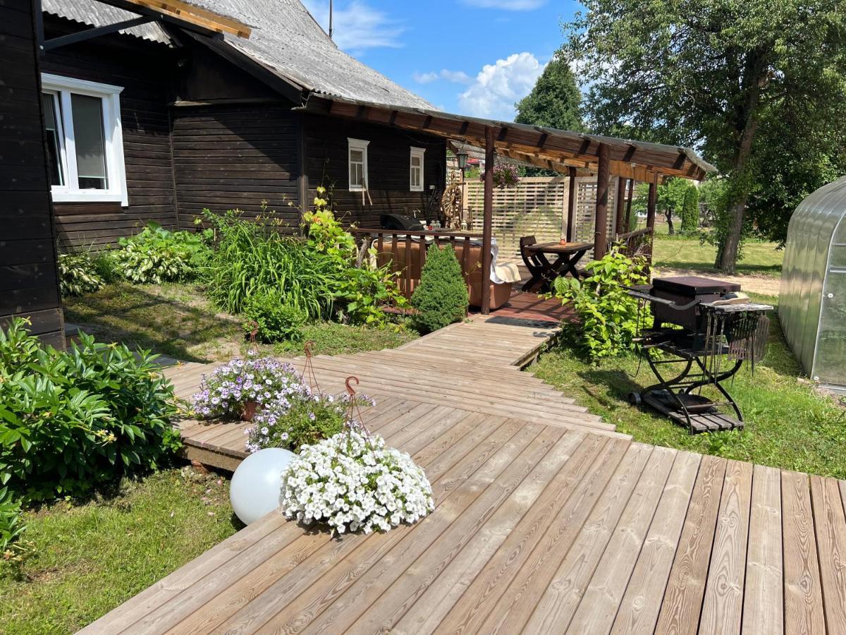 Villa Arjola Kaltanenai Buitenkant foto