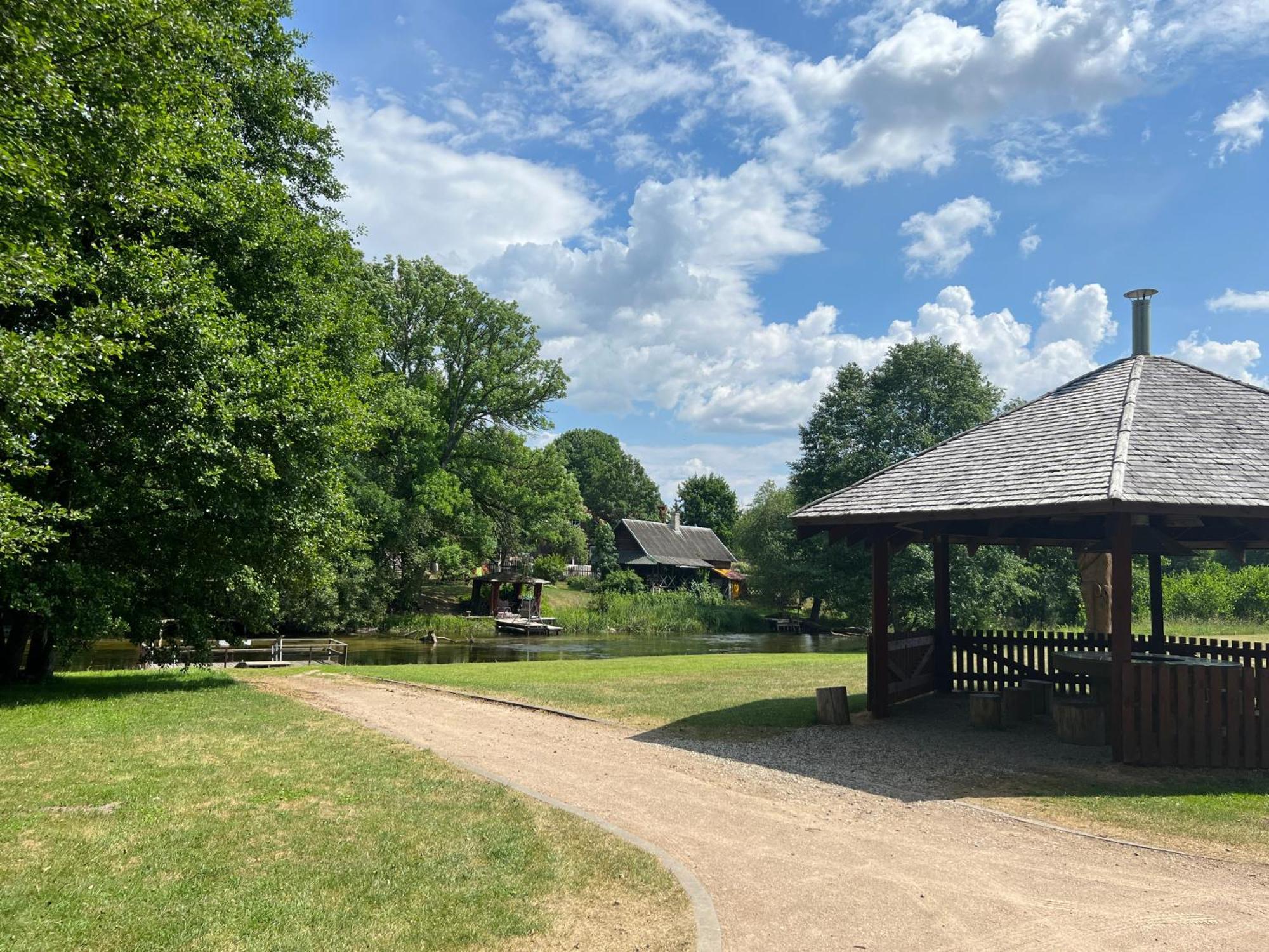 Villa Arjola Kaltanenai Buitenkant foto